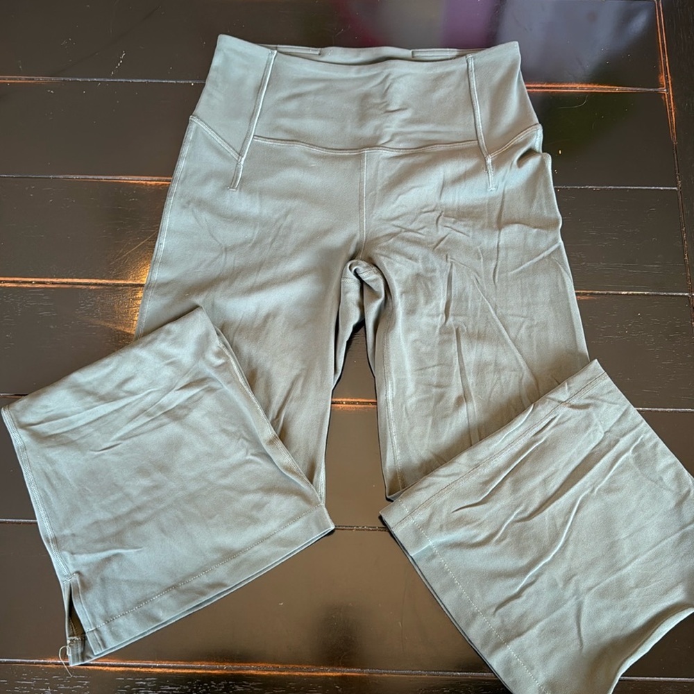 Lululemon Groove Super High Rise Flare Pant, size 6, Green